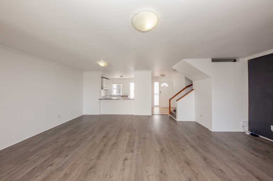 To Let 3 Bedroom Property for Rent in Higgovale Western Cape